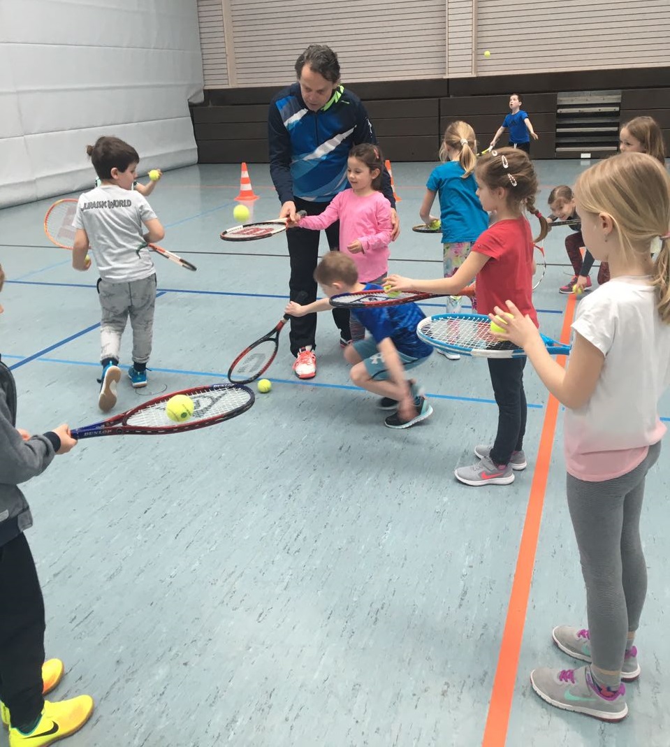  Tennis-Aktionstag mit Schülern der Klassen 1 und 2 